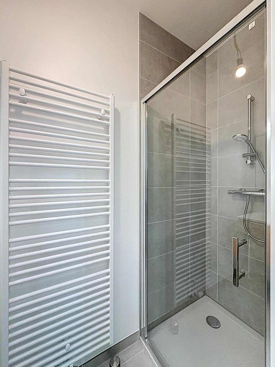 Bruxelles Canal Wharf : Superbe penthouse + grande terrasse