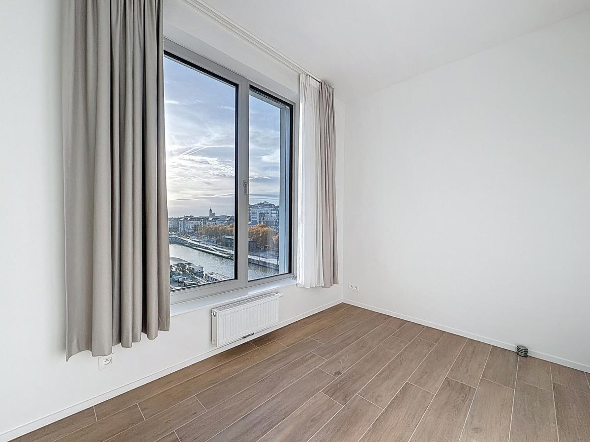 Bruxelles Canal Wharf : Superbe penthouse + grande terrasse