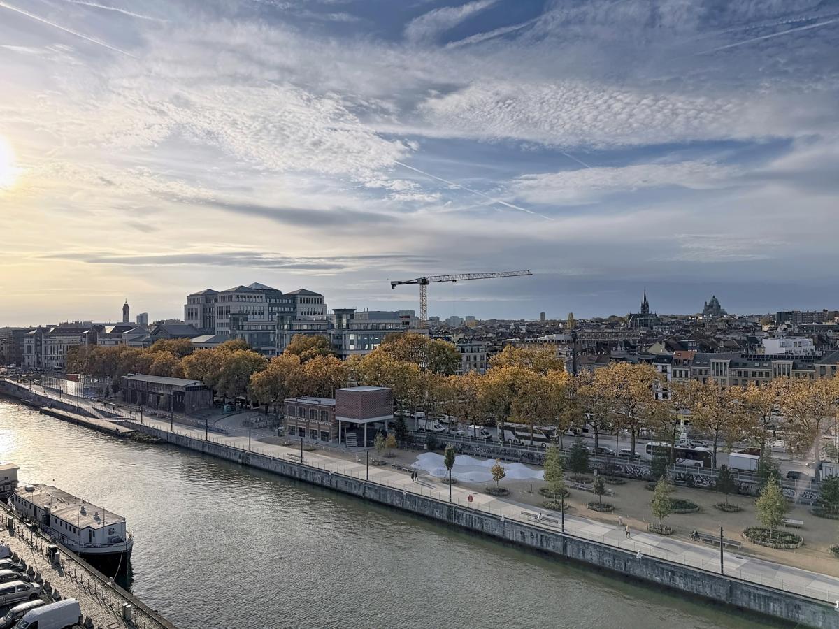 Bruxelles Canal Wharf : Superbe penthouse + grande terrasse