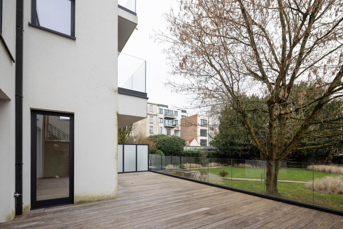 RDC - 2 chambres avec terrasse et jardin au cœur de Brugmann