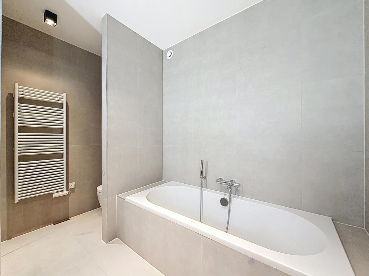 Metropolitan /Abbaye de la Cambre : Sublime appartement neuf