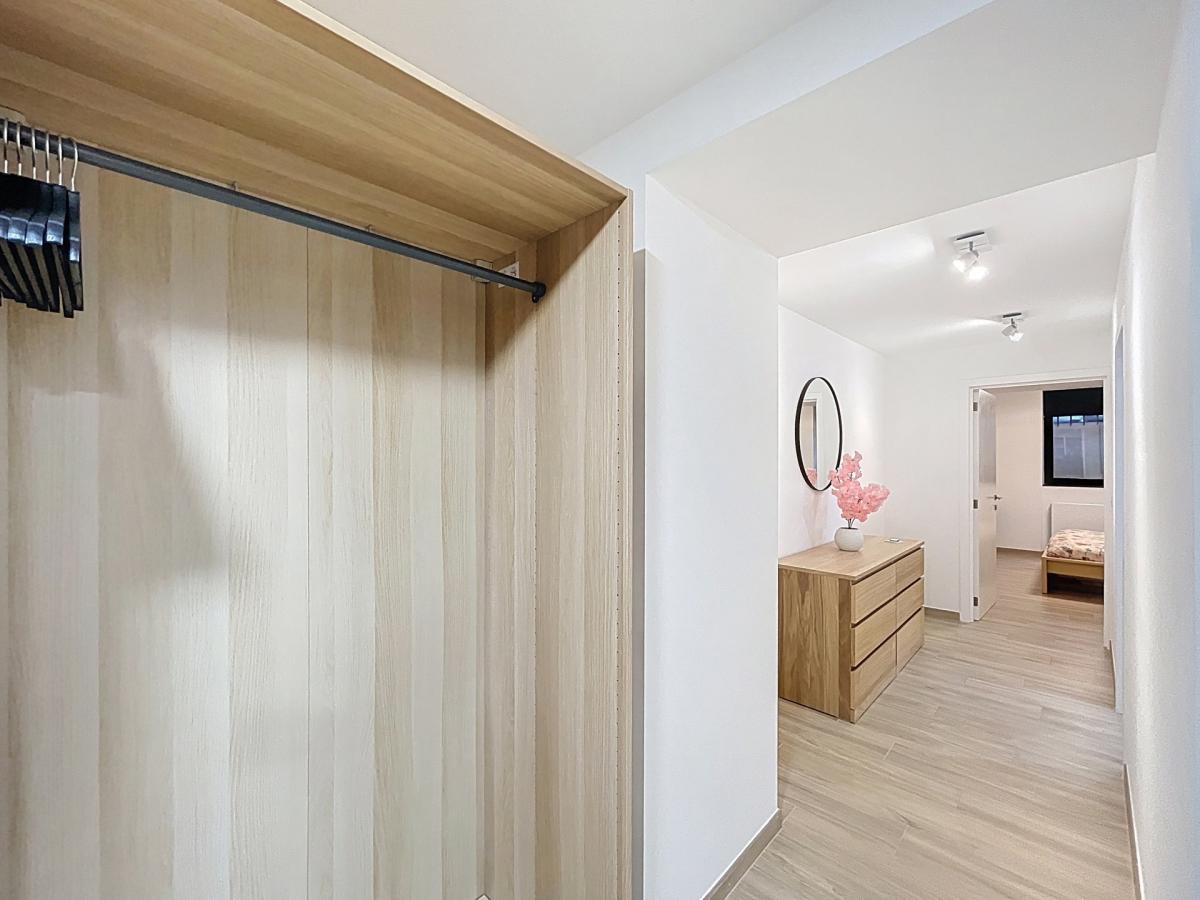 Quartier Européen – Superbe duplex 1 ch. + bureau meublé