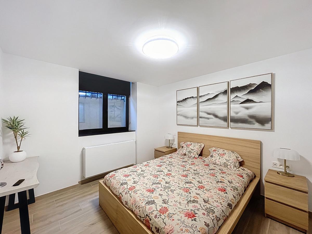 Quartier Européen – Superbe duplex 1 ch. + bureau meublé