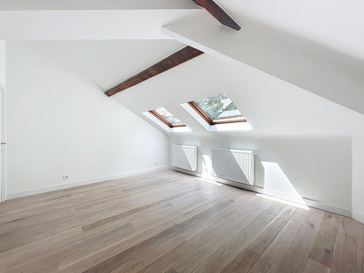 Vleurgat : Magnifique penthouse en arrière d’immeuble