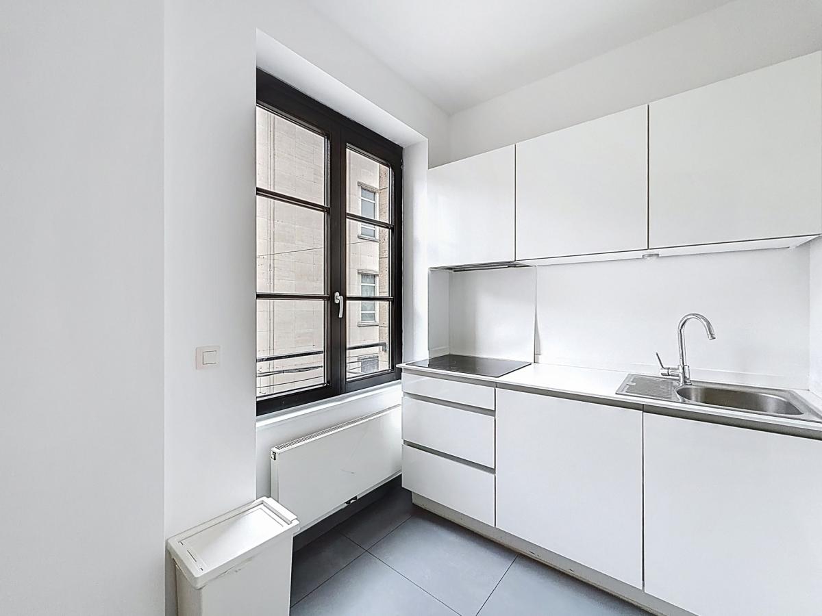 Sablon : Bel appartement 1 chambre remis à neuf