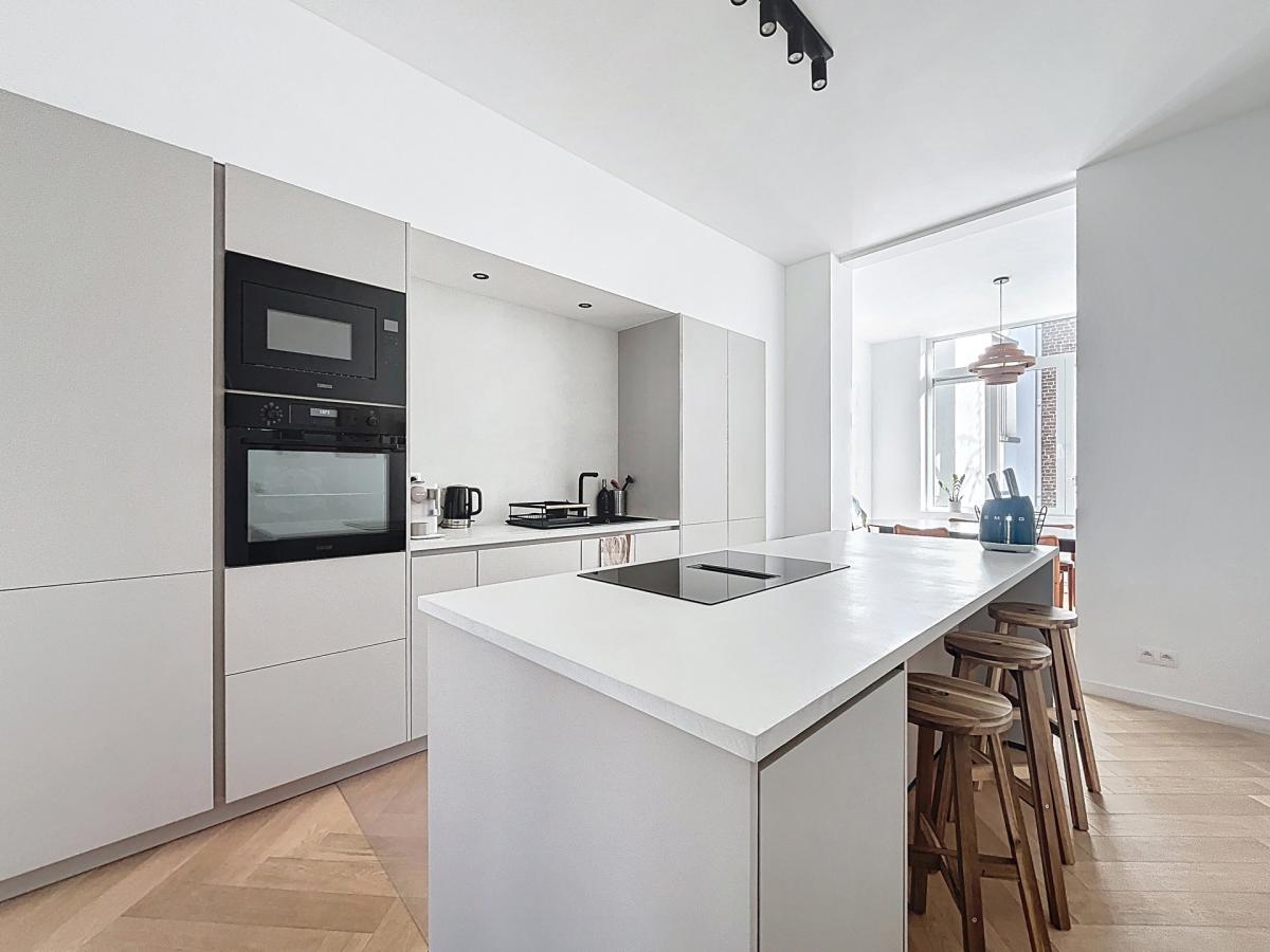 Hôtel des Monnaies : Superbe duplex penthouse meublé 3 ch.