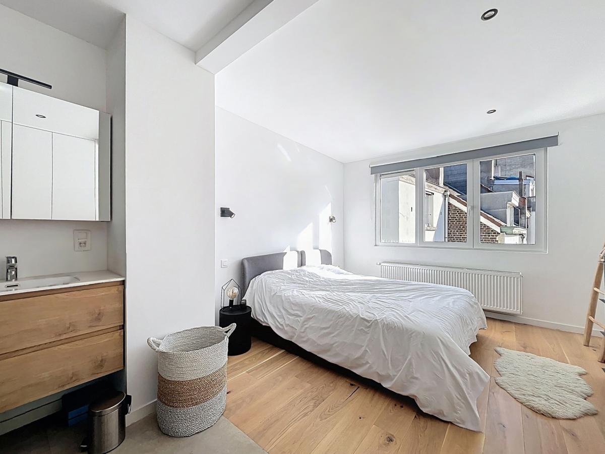 Hôtel des Monnaies : Superbe duplex penthouse meublé 3 ch.