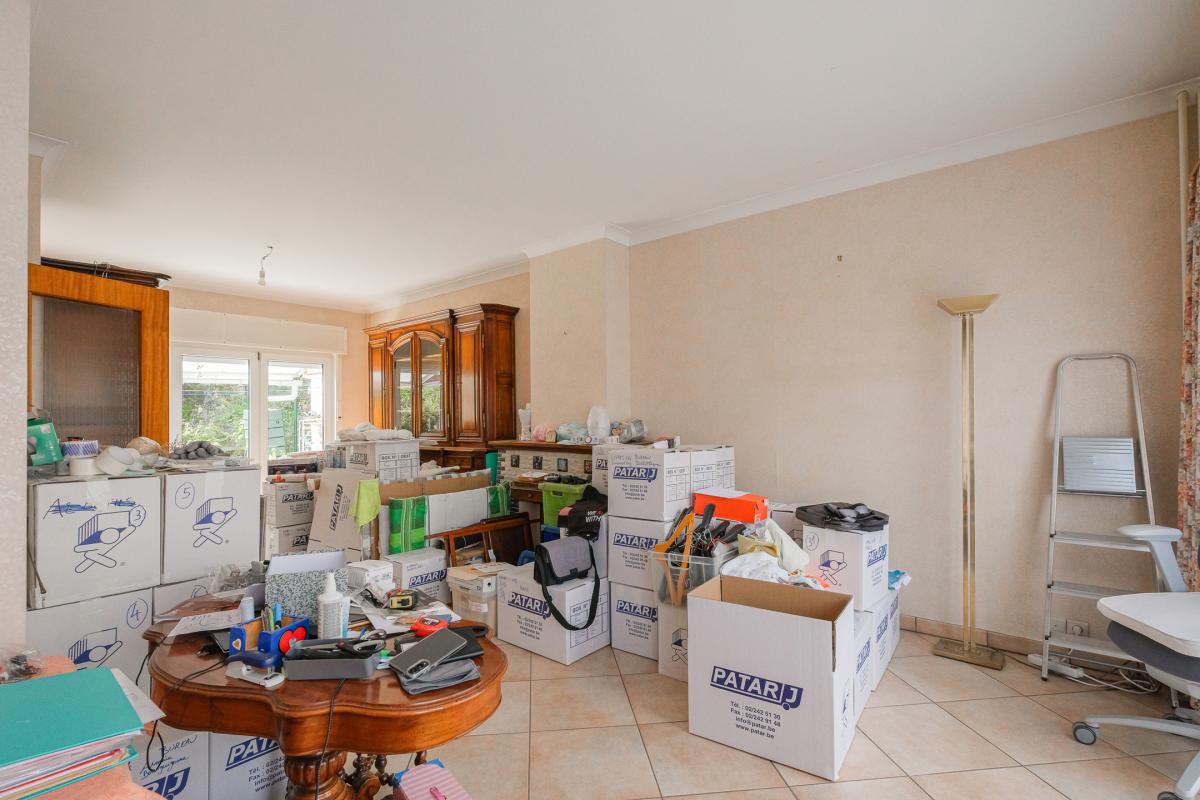 Quartier des Pêcheries: Maison 4 chambres à rafraîchir 