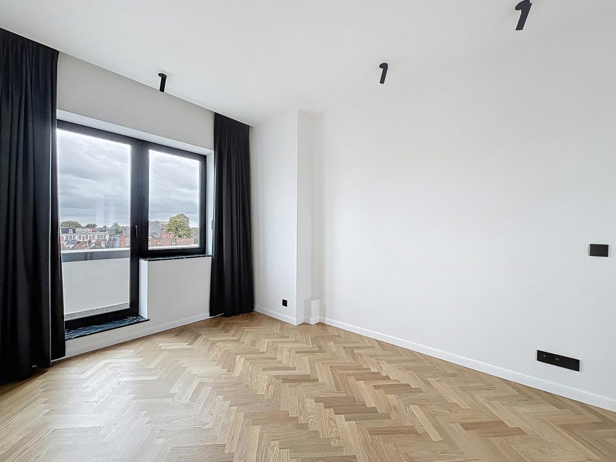 Molière : Magnifique penthouse entièrement rénové