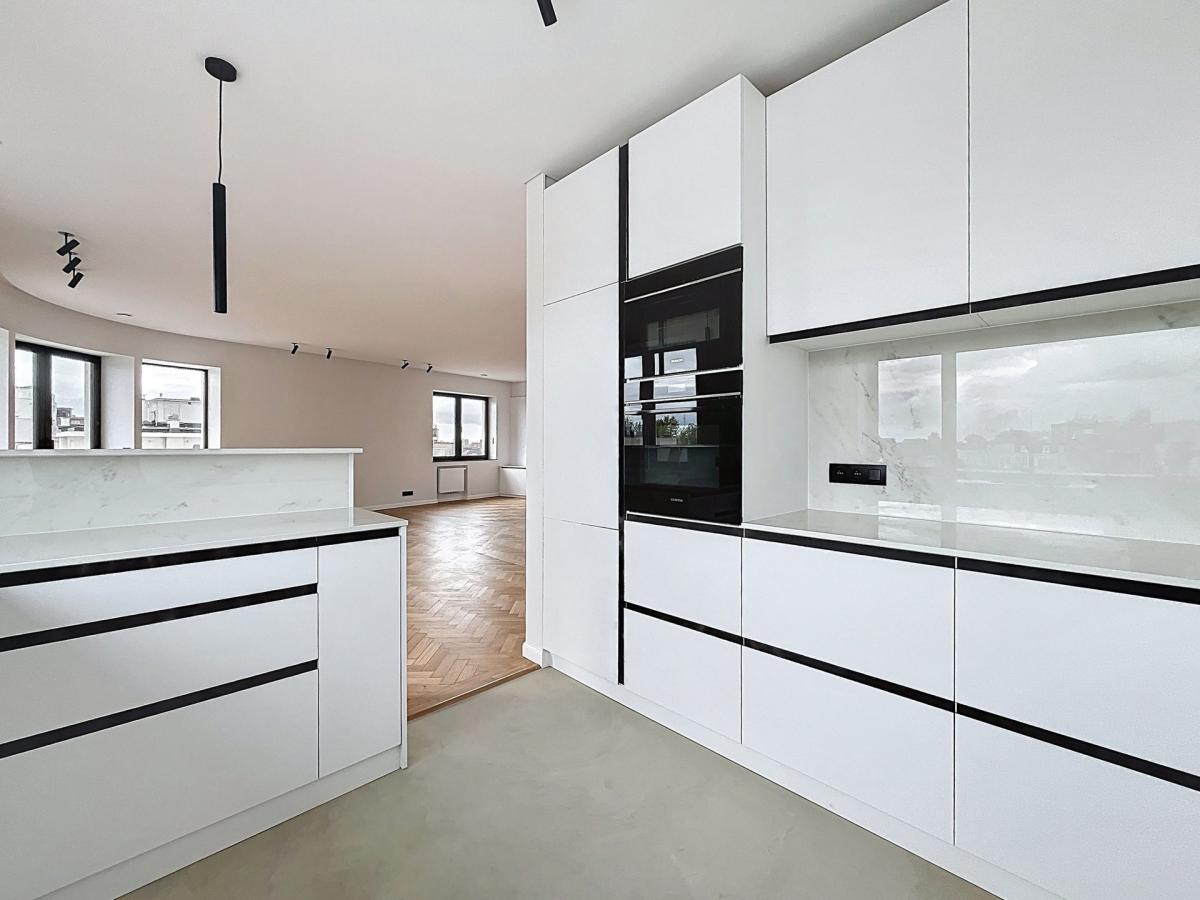 Molière : Magnifique penthouse entièrement rénové