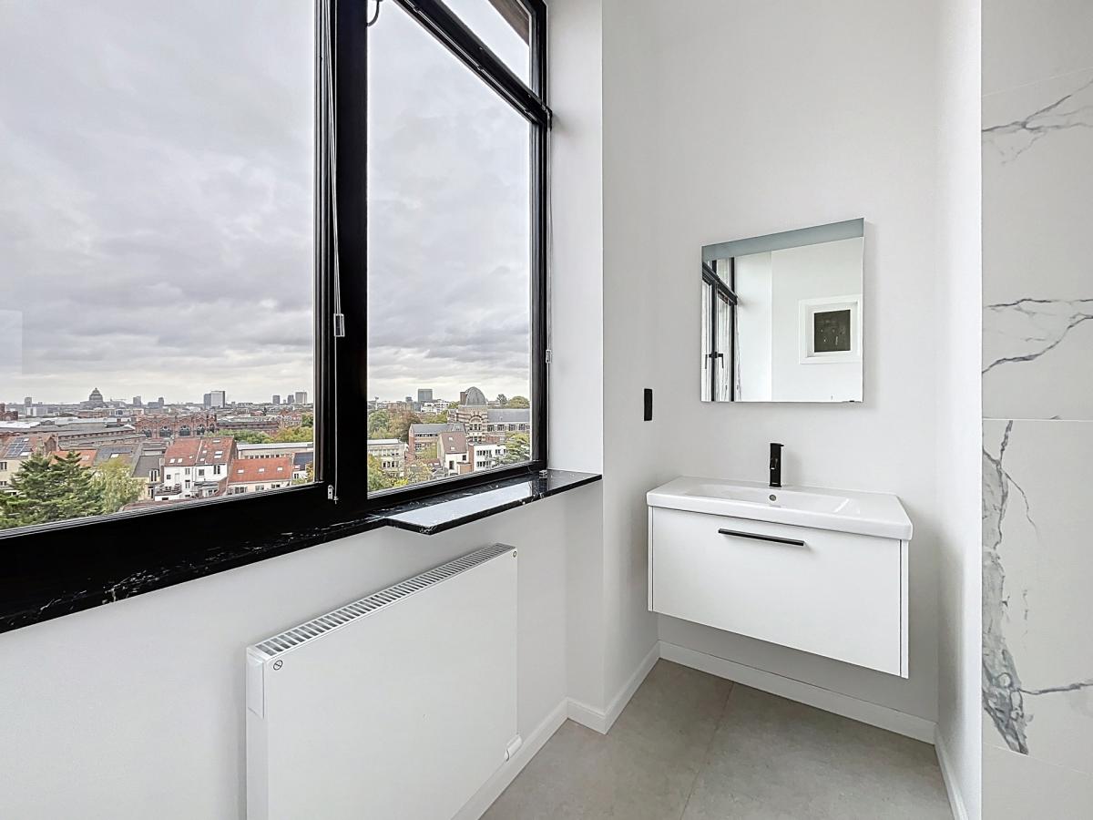 Molière : Magnifique penthouse entièrement rénové