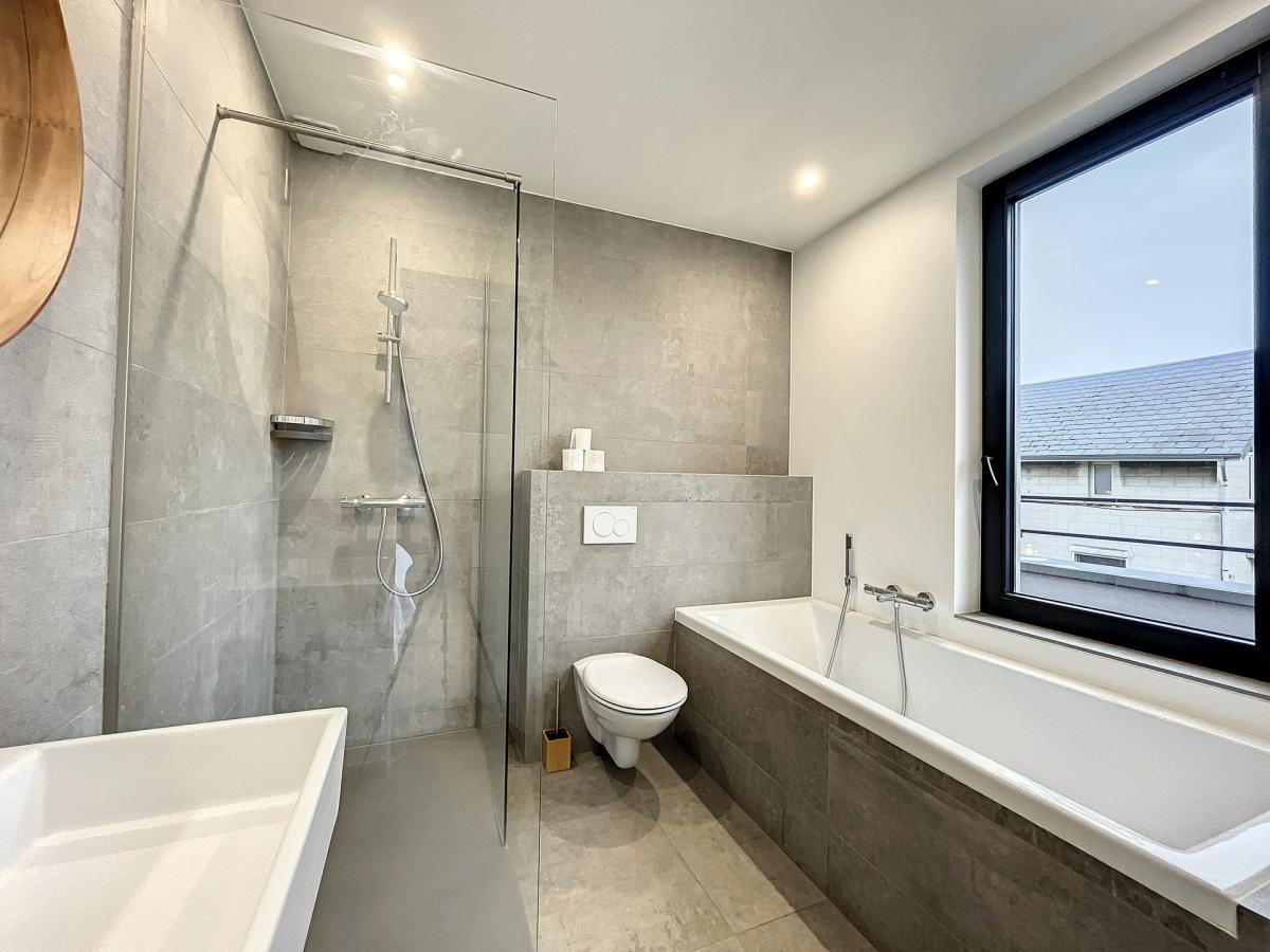 Quartier des Pêcheries - Villa de ± 240 m², jardin & garage