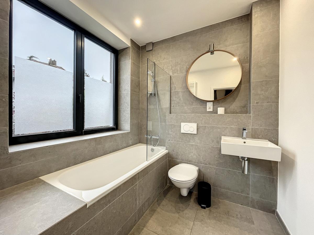 Quartier des Pêcheries - Villa de ± 240 m², jardin & garage