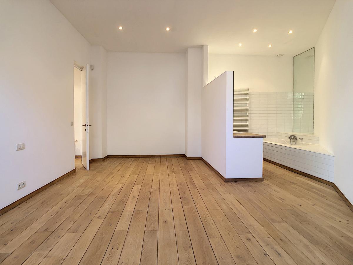 Haut de Saint-Gilles : Superbe duplex penthouse + terrasse