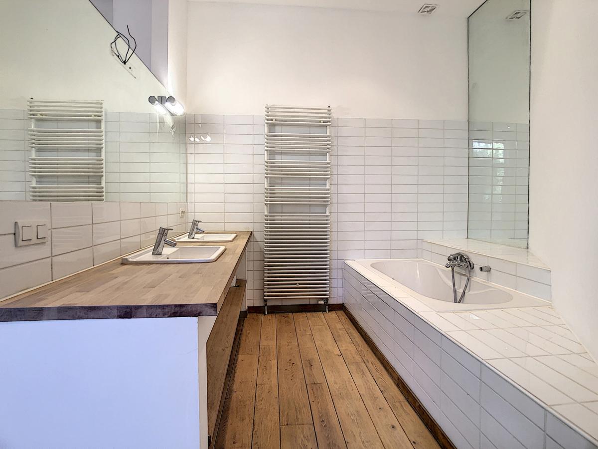 Haut de Saint-Gilles : Superbe duplex penthouse + terrasse