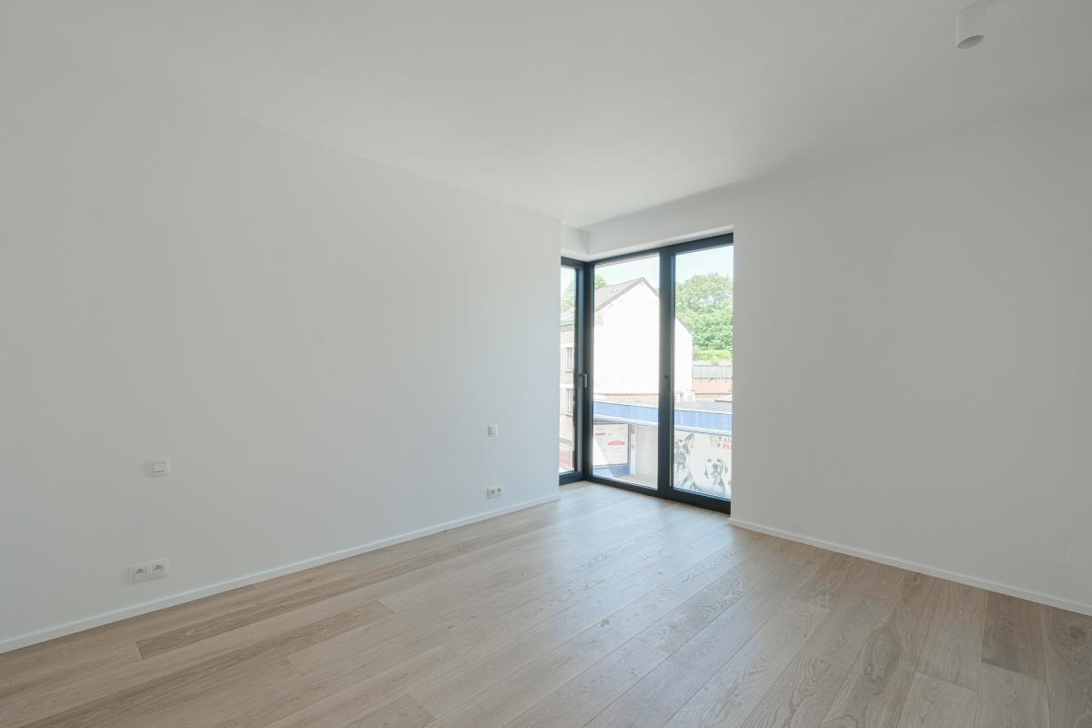 Saint Job/Lycée Français duplex 141m² 3ch + 3 terrasses