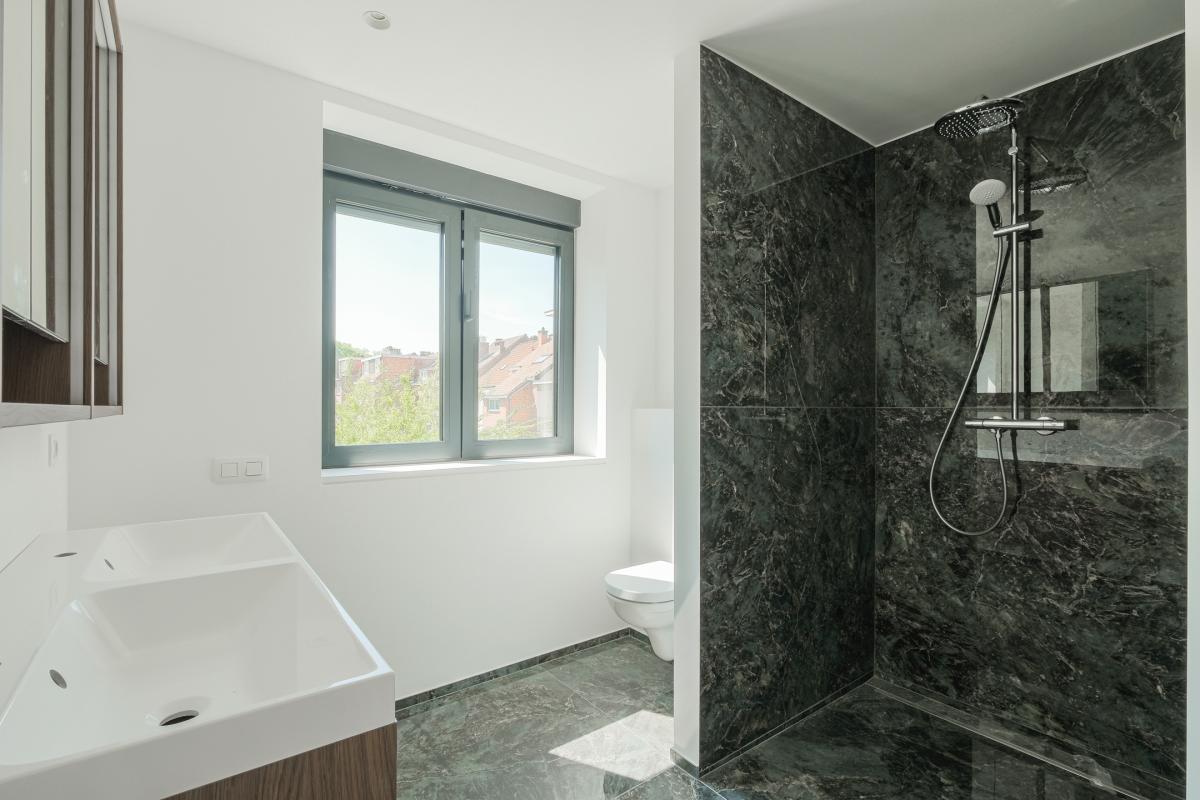 Saint Job/Lycée Français duplex 141m² 3ch + 3 terrasses