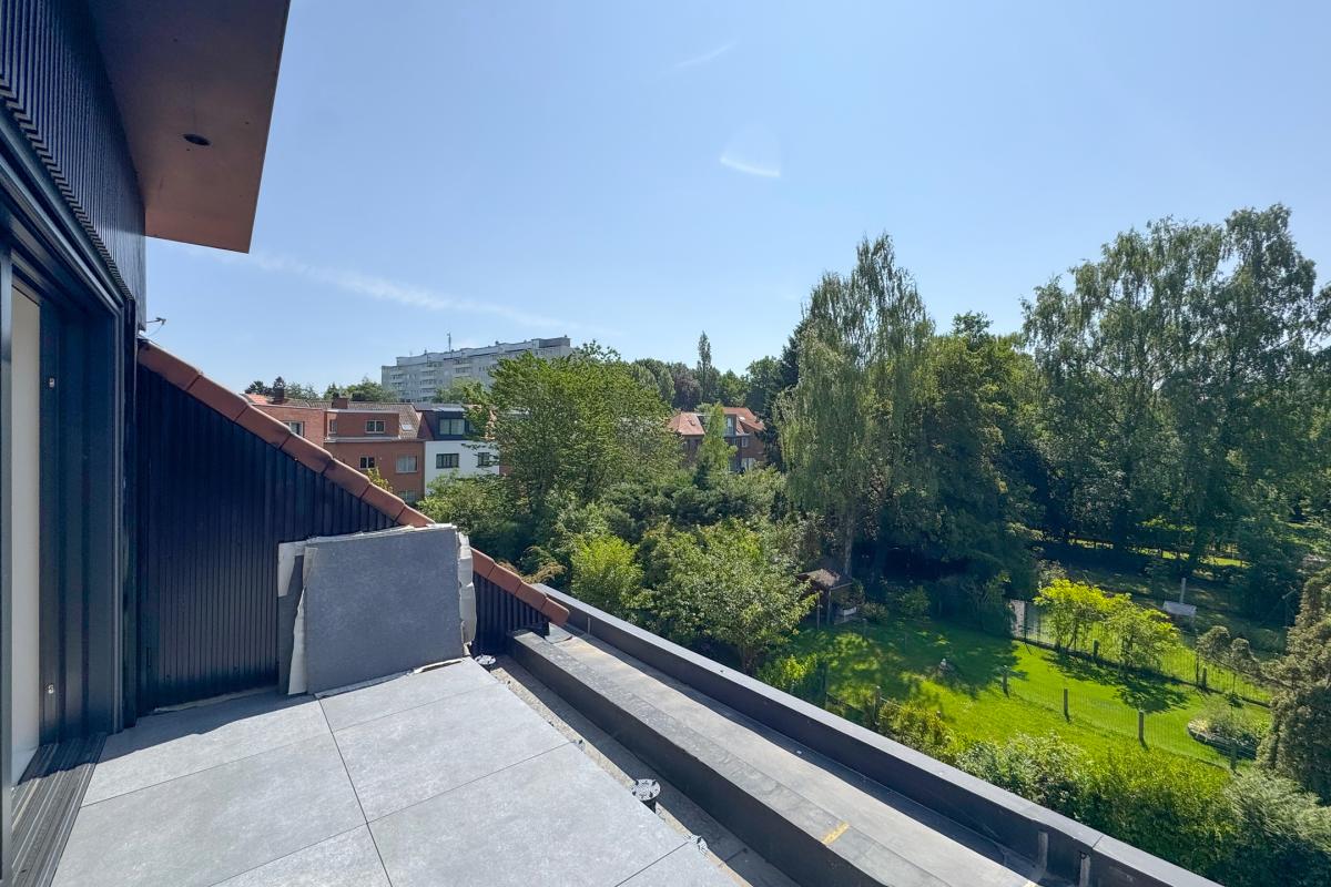 Saint Job/Lycée Français duplex 145m² 3ch + 2 terrasses