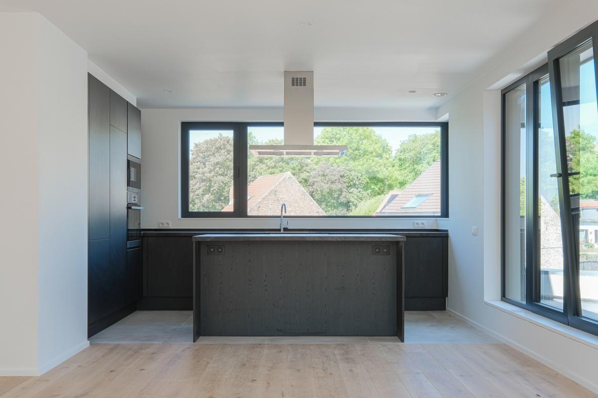 Saint Job/Lycée Français duplex 145m² 3ch + 2 terrasses