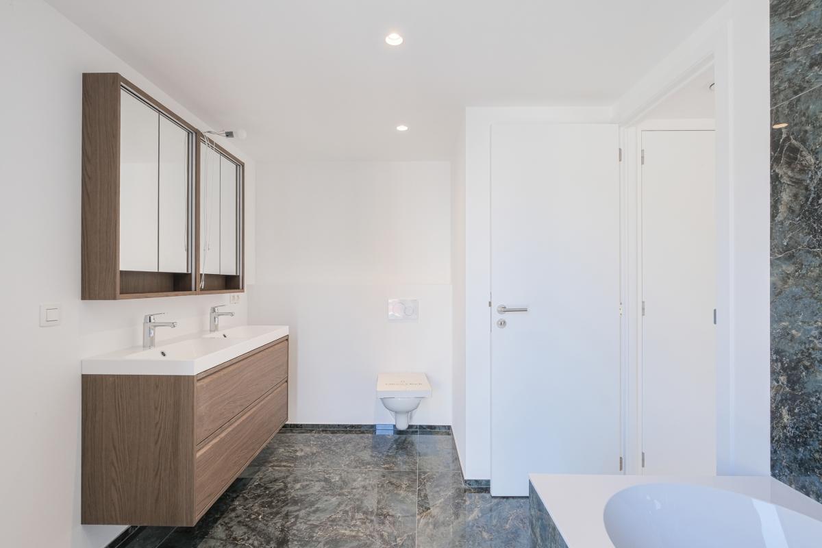 Saint Job/Lycée Français appartement 1ch 76m² + terrasse