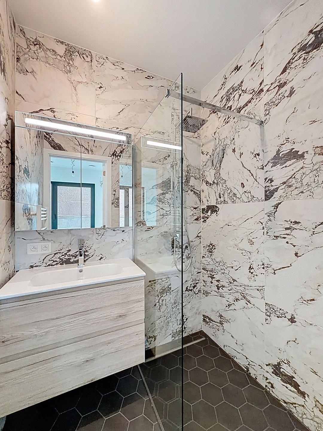 Metropolitan /Abbaye de la Cambre : Sublime appartement neuf