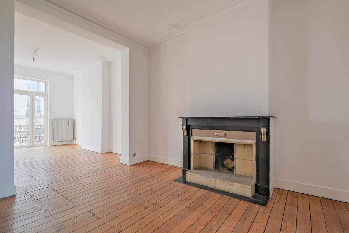 Lepoutre : Penthouse duplex 2 chambres, bureau et terrasses