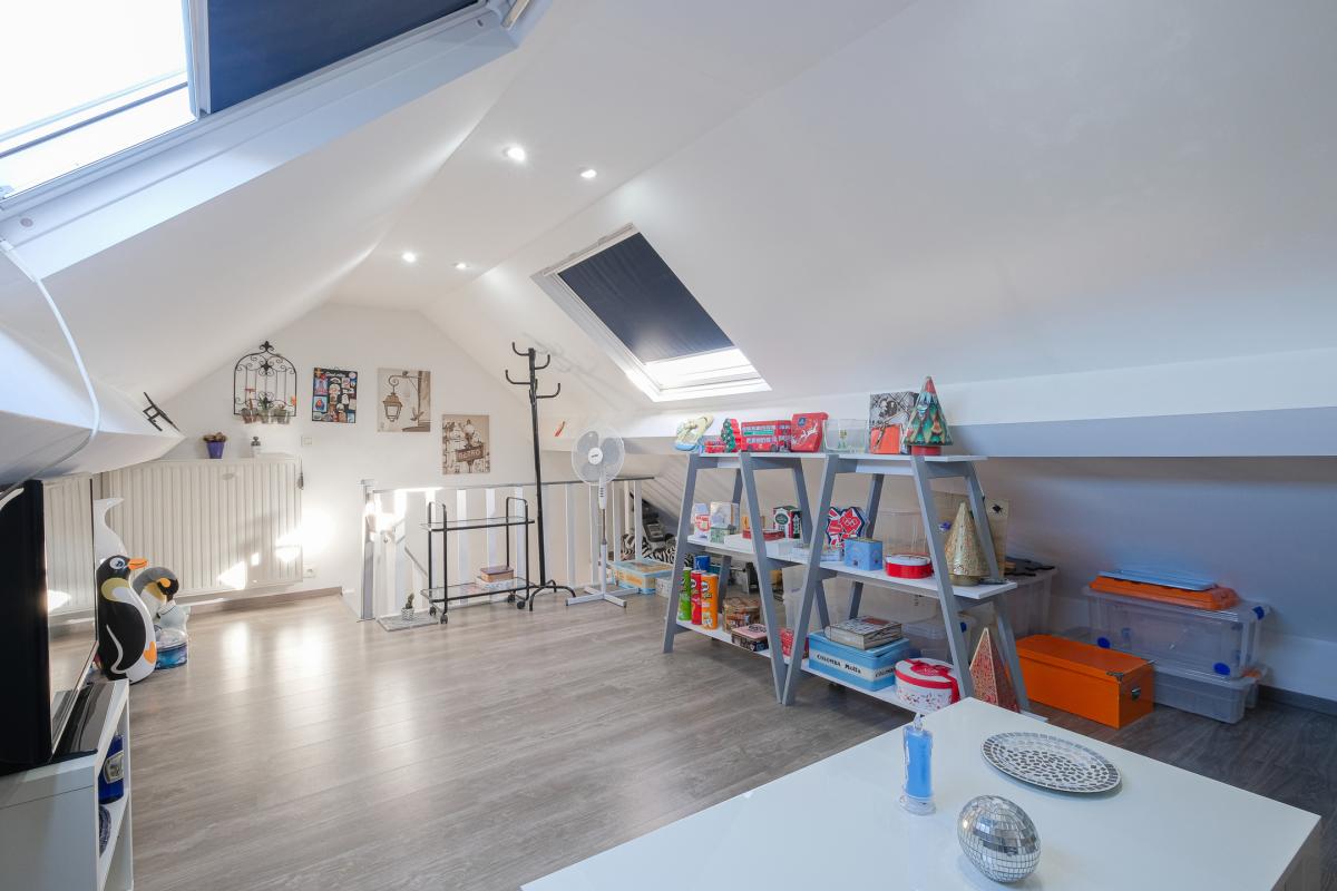 Splendide maison: jardin sud, double garage, prof. libérale