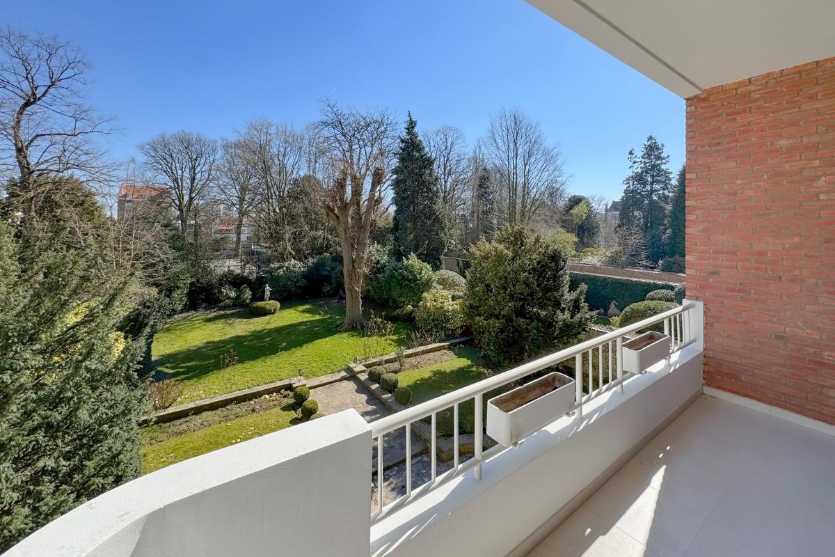 Collège Saint-Michel/Montgomery - appart  2ch + terrasse