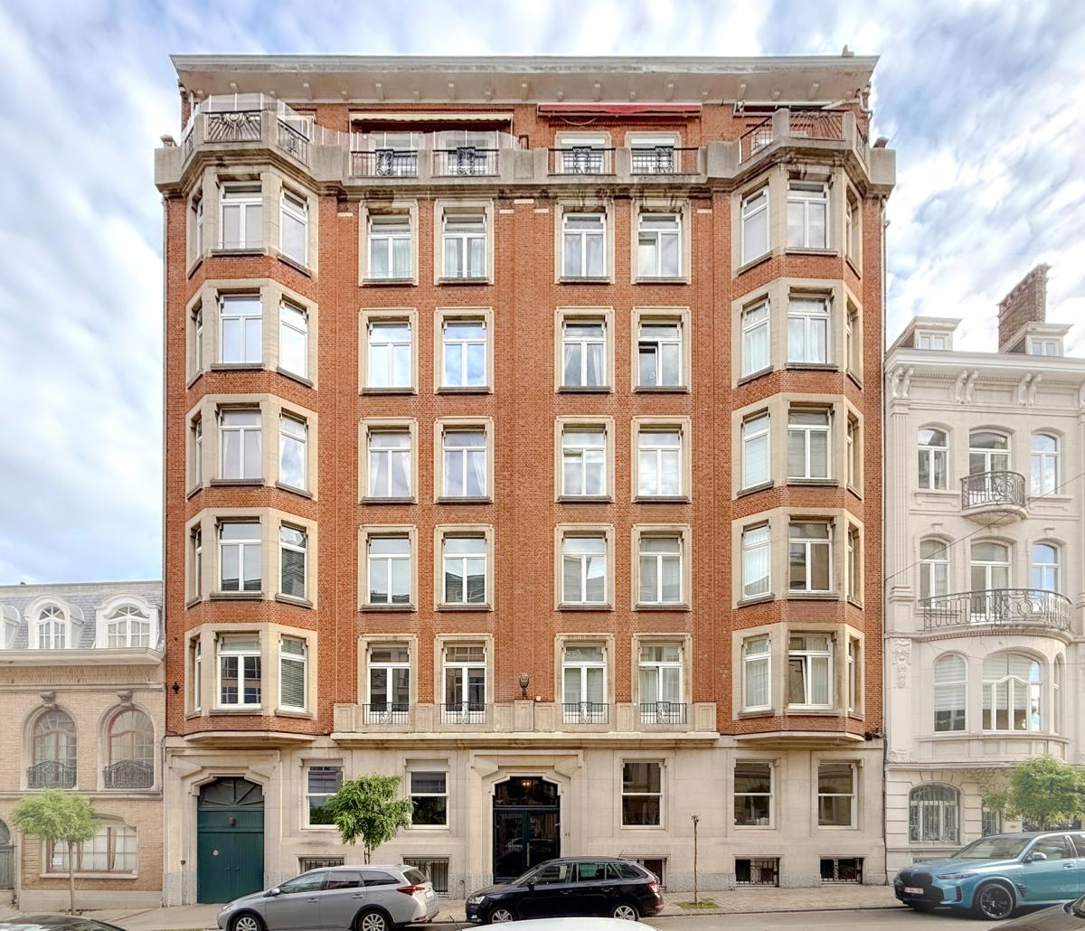 Place Brugmann: Magnifique appartement 2 chambres + 2 sdb