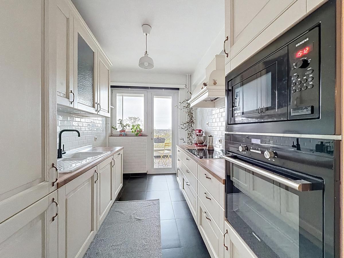 Forest Domaine : Bel appartement meublé de 3 chambres