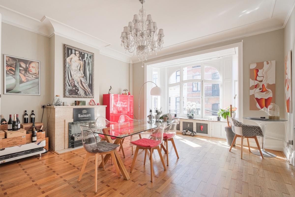 Pl. Stéphanie, superbe appartement 3 chambres + garage