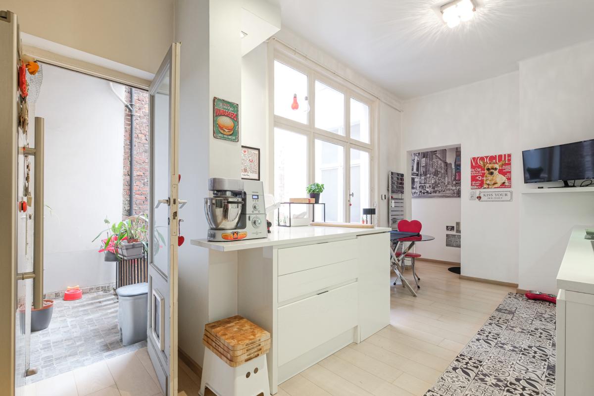 Pl. Stéphanie, superbe appartement 3 chambres + garage