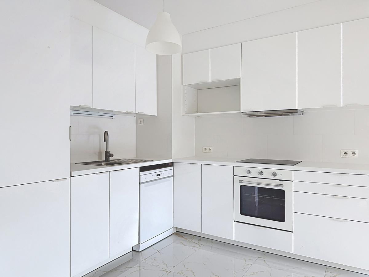 Defacqz : Bel appartement 2 chambres + terrasse