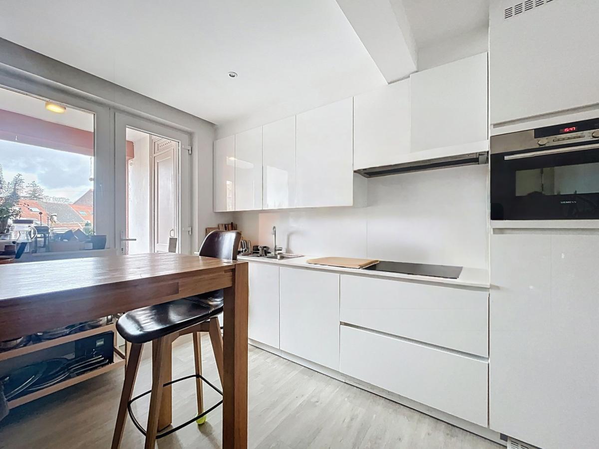 Parvis St Pierre - Magnifique appartement ± 127 m² + balcon