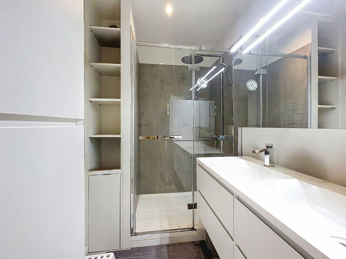 Parvis St Pierre - Magnifique appartement ± 127 m² + balcon