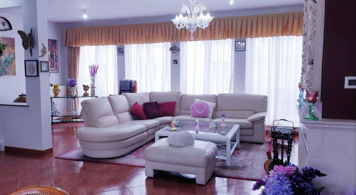 Splendide maison: jardin sud, double garage, prof. libérale