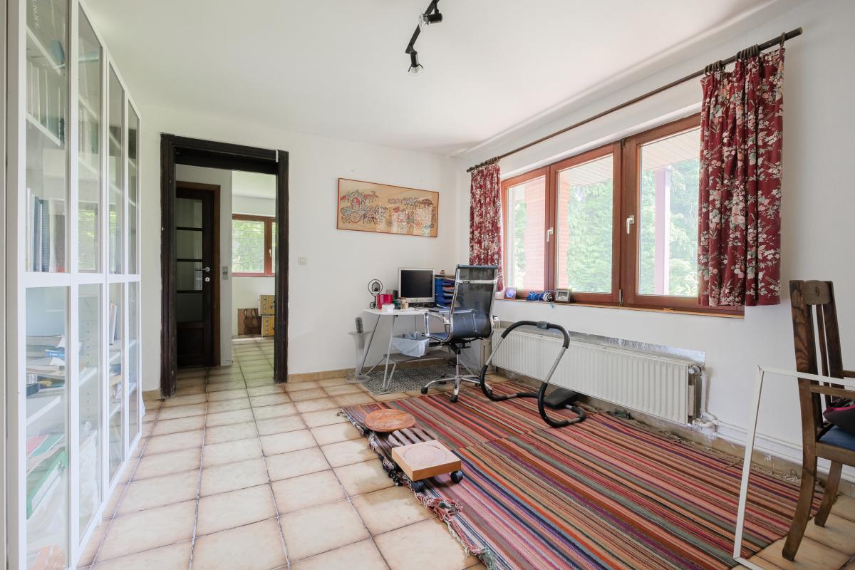 Béchet/Baron d'Huart: Magnifique villa, jardin sud, 2 garages