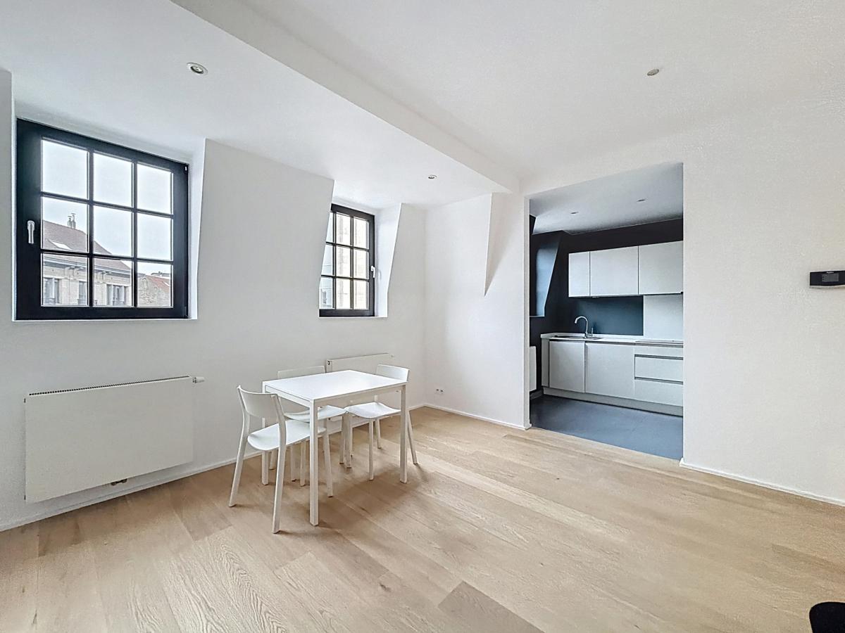 Sablon : Bel appartement 1 chambre remis à neuf