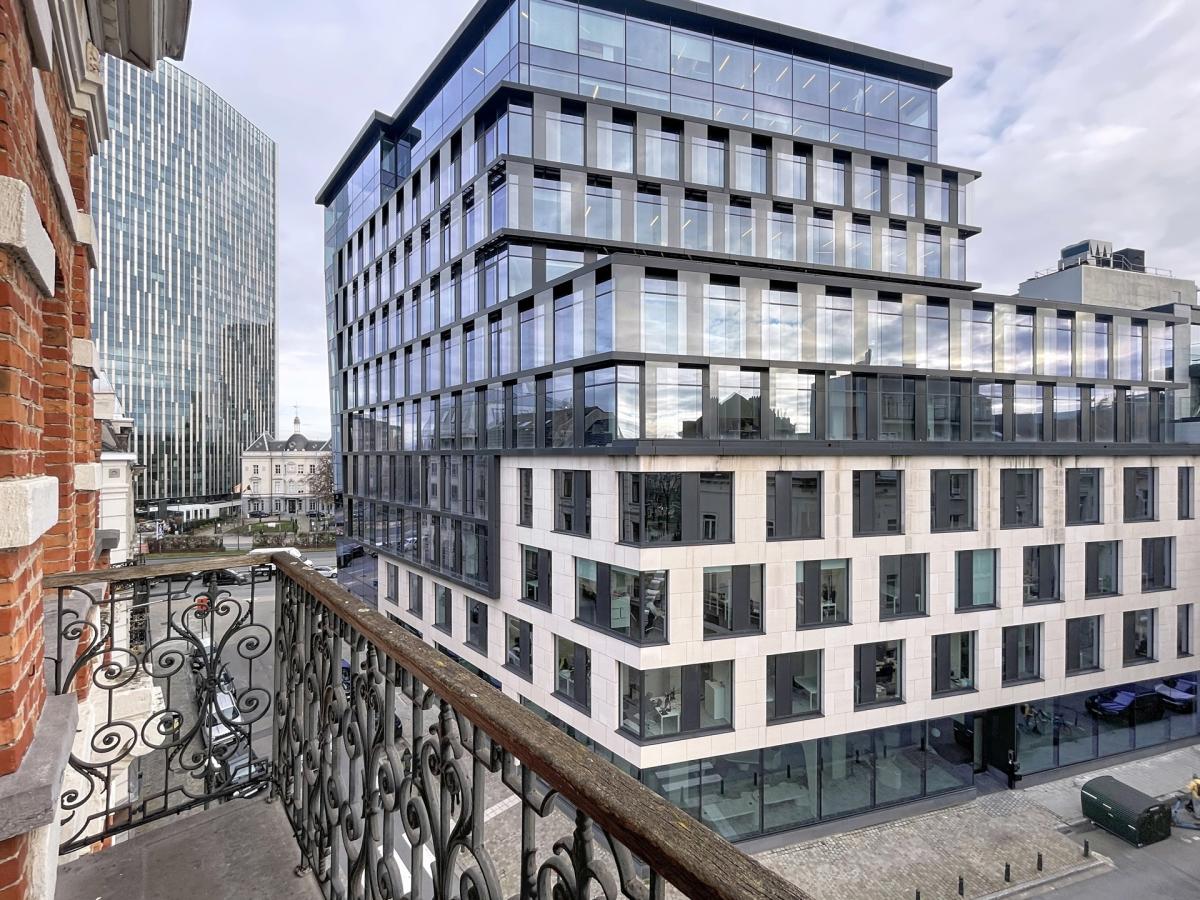 Congrès/Parc Royal : Super appartement 2 chambres meublé 