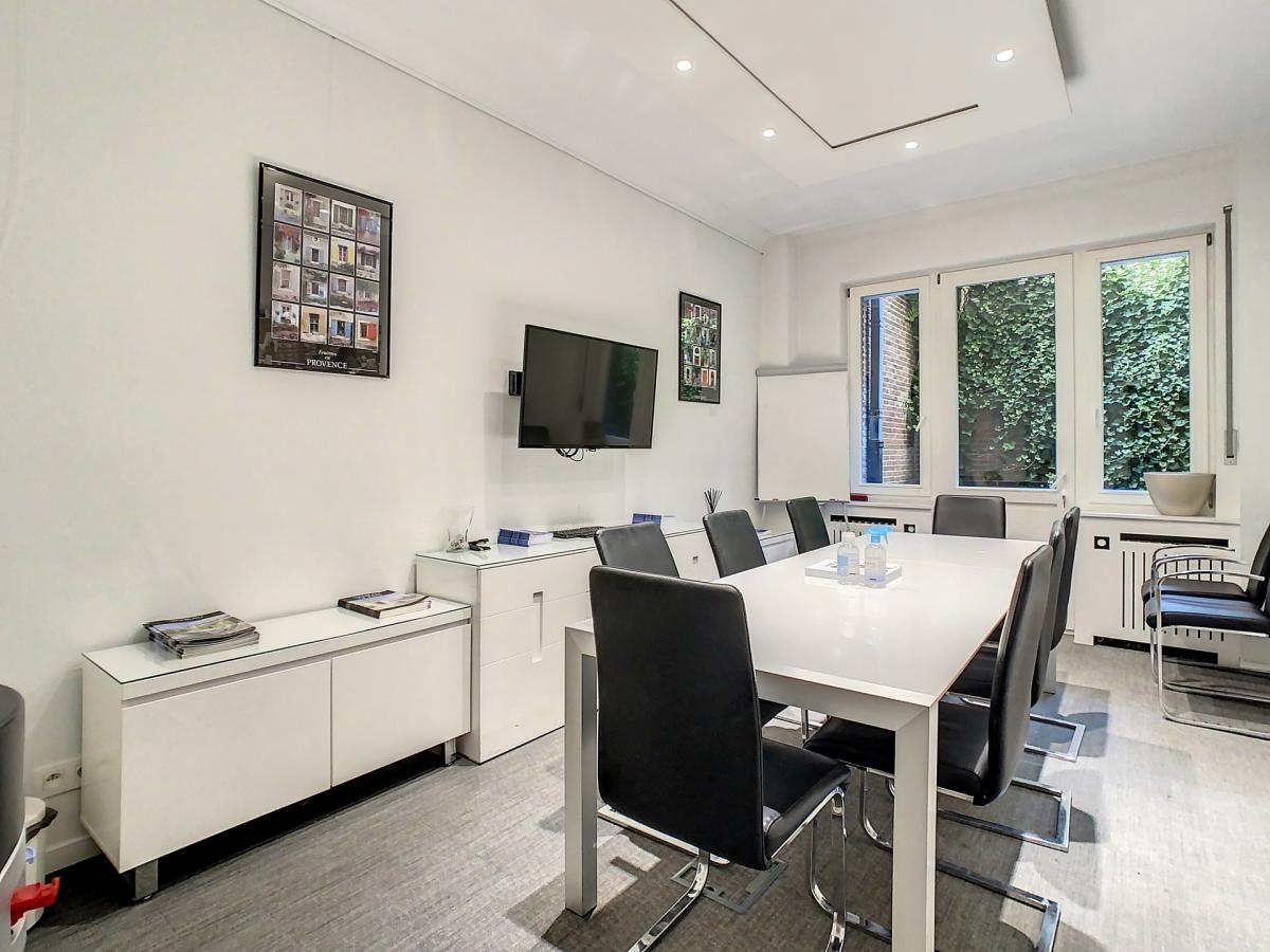 Place Brugmann : Bureaux à louer