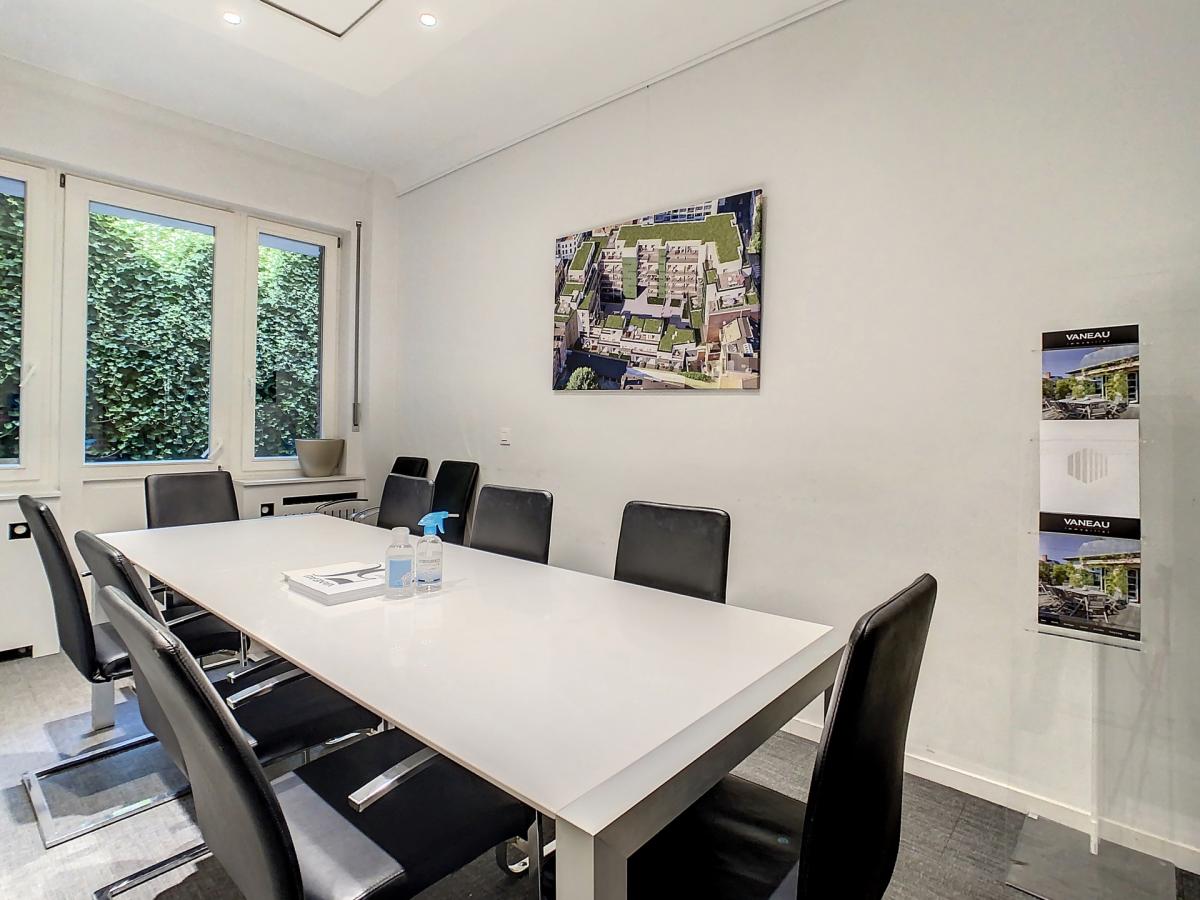 Place Brugmann : Bureaux à louer