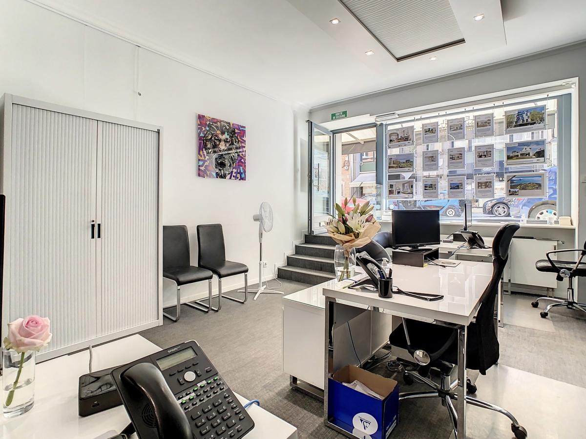 Place Brugmann : Bureaux à louer