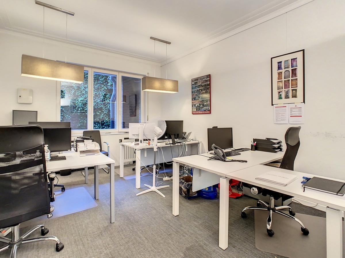 Place Brugmann : Bureaux à louer