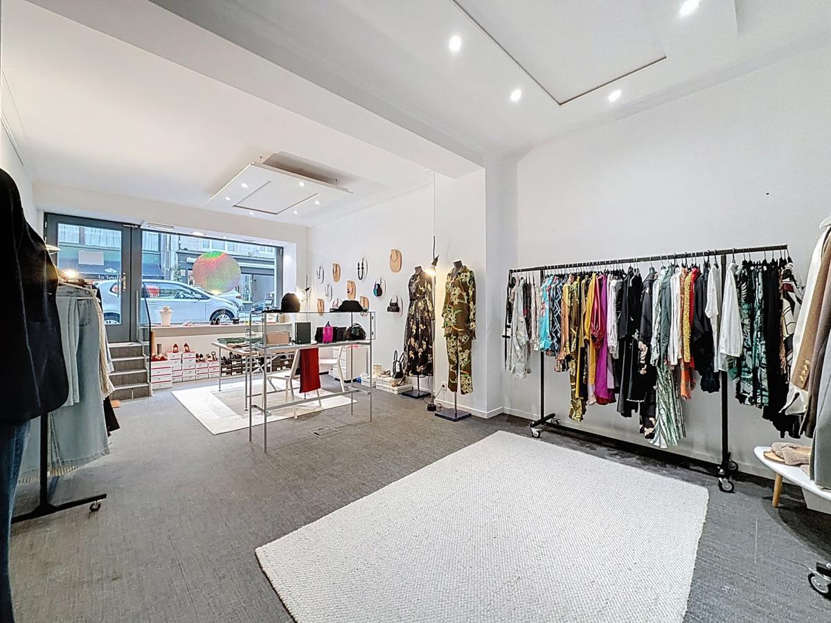 Place Brugmann : Commerce à louer