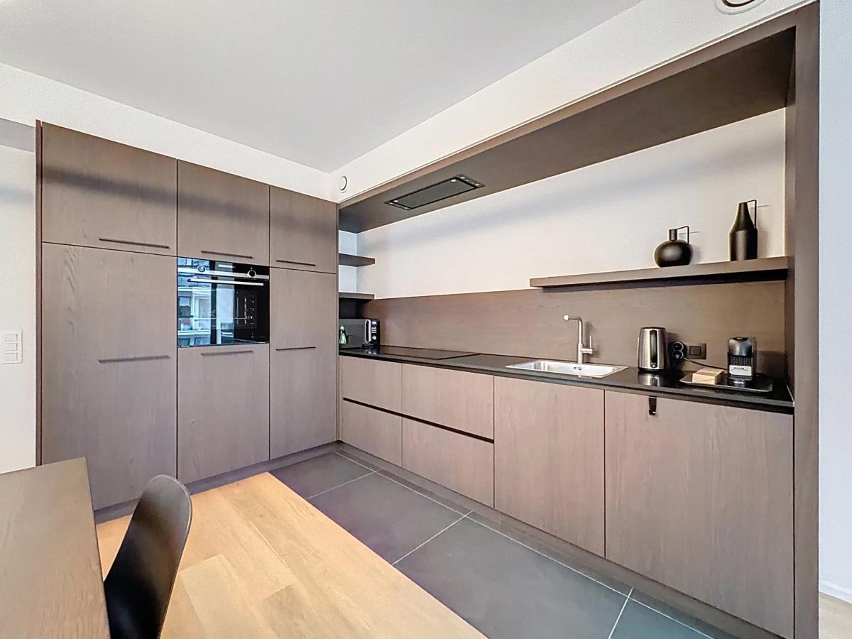 Montgomery/Cinquantenaire: Somptueux appartement meublé neuf