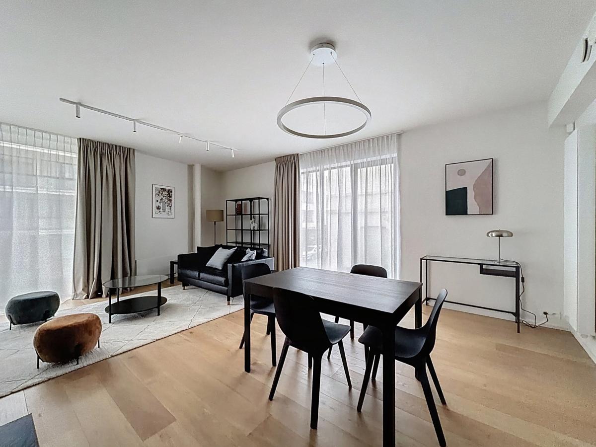 Montgomery/Cinquantenaire: Somptueux appartement meublé neuf