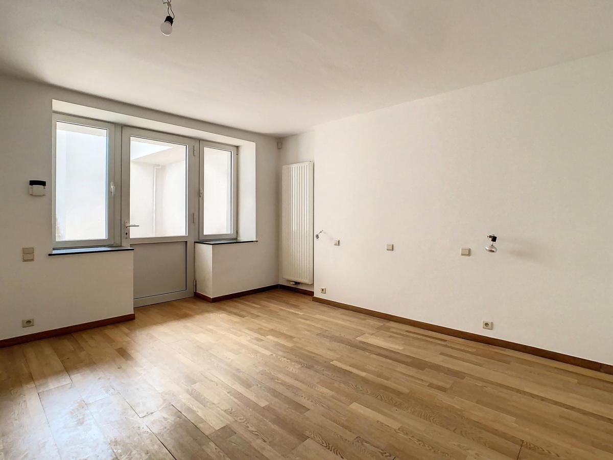 Place Brugmann : Superbe rez-de-chaussée avec jardin