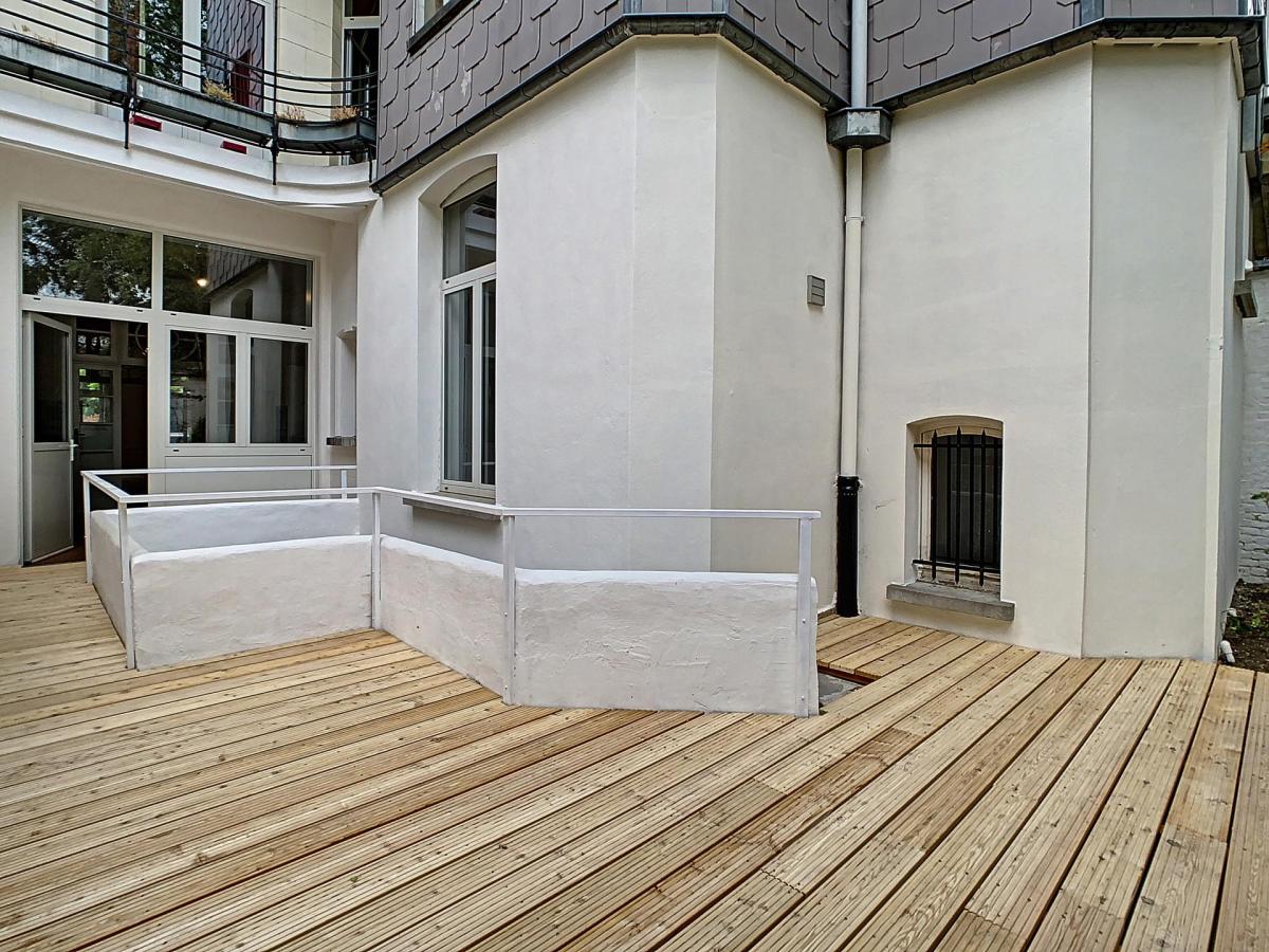 Place Brugmann : Superbe rez-de-chaussée avec jardin