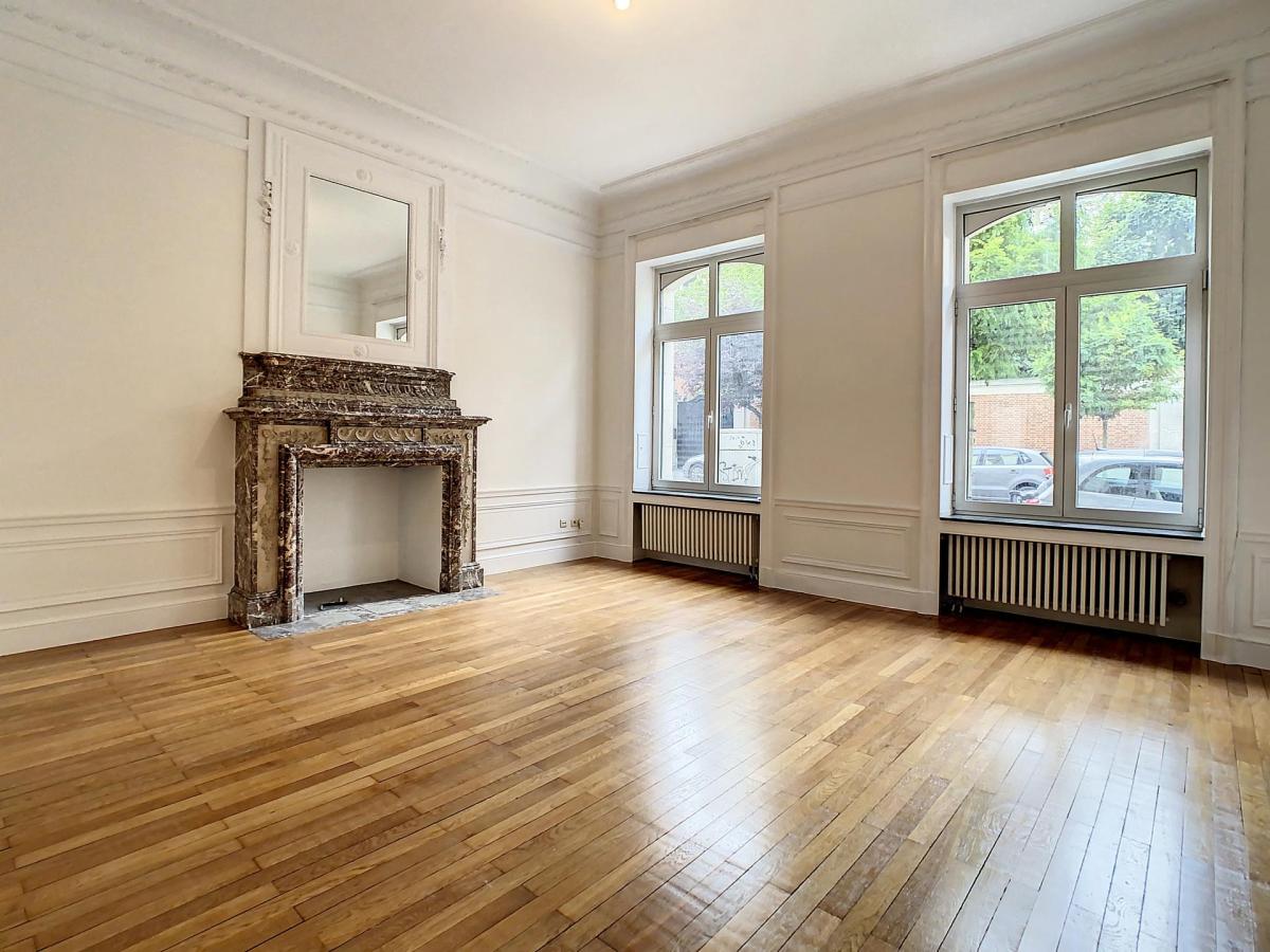 Place Brugmann : Superbe rez-de-chaussée avec jardin