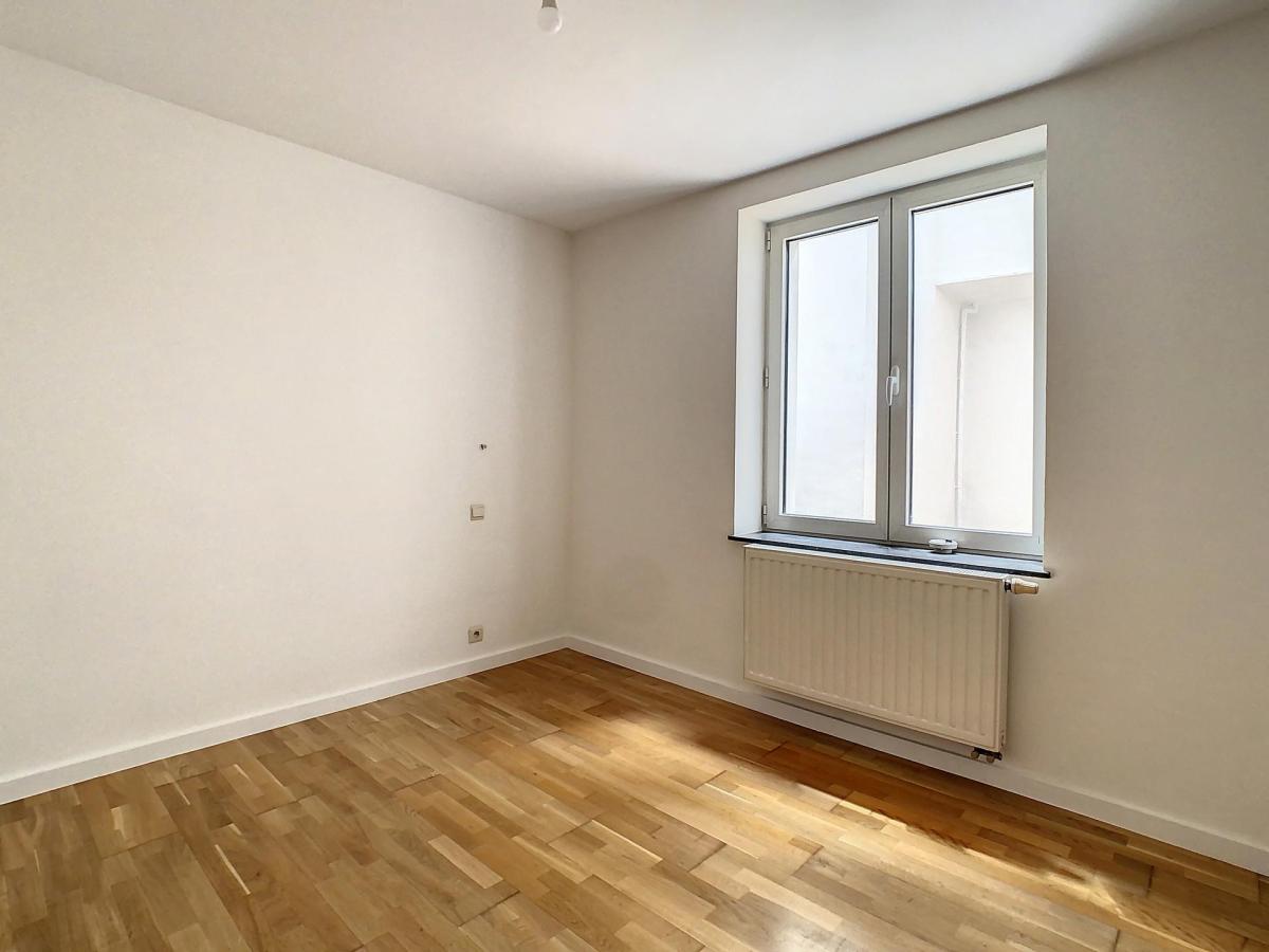 Place Brugmann : Superbe rez-de-chaussée avec jardin